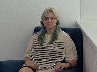 fingering webcamgirl picture LauriMagnie