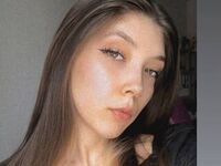 camgirl playing with sextoy LienFlanders