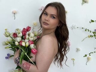 camgirl fingering pussy LunaVales