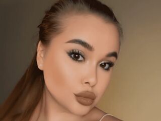 teaser web cam MaeWilkins