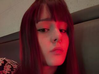 camslut webcam video MaeveLith