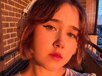 naughty camgirl MarilynSwinerton