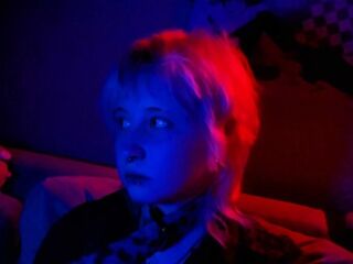 shaved pussy cam MayLeaf