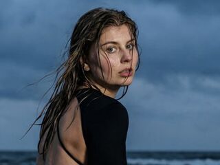 camgirl sex photo MilaOlivers