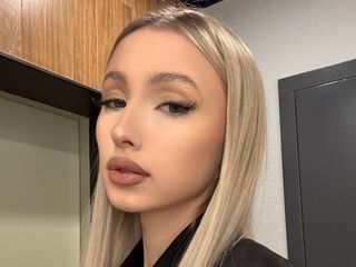 camgirl live porn cam MyongDegado