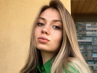 naked cam girl fingering pussy NataliPalm