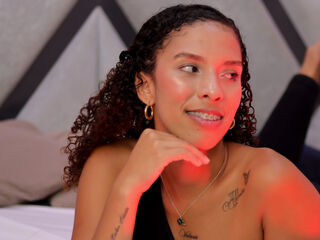 fingering girl chatroom NicoleBakker