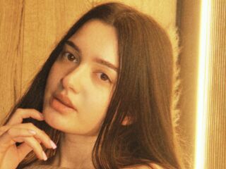 voyeur cam SavannahHoward