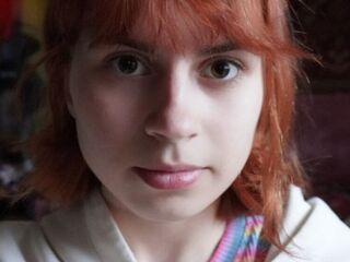 webcam babe SerafinaGoettl