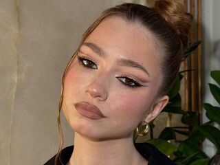 adult chat room SeyolaHilgerst