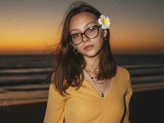 free webcam chatroom ShakitaKalama