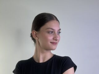 jasmin nude chatroom SharikaWigington