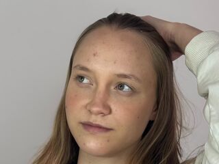 naughty web cam SharriDougan