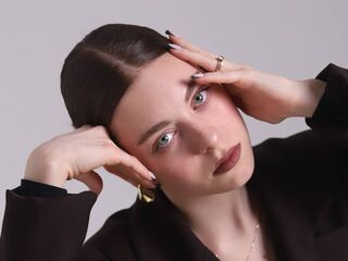 cam girl pic SophiaCurlam