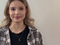 chat with cam TanyaPanah