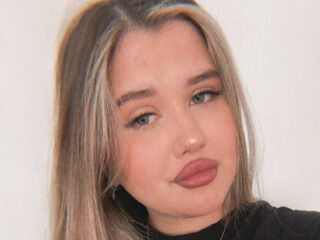 sexy webcam girl TeishaFarwell