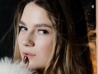 masturbating webcamgirl VivaPadol