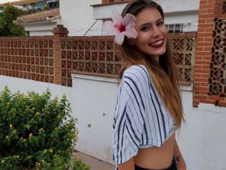 naked girl with webcam masturbating with dildo ZayraMyer